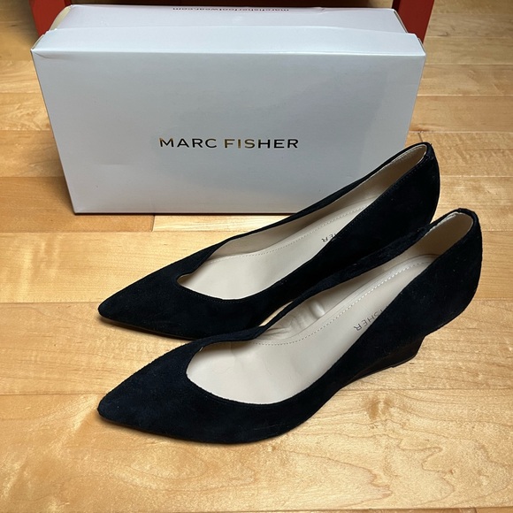 Marc Fisher Suede Wedge Heels, Size 8 - Picture 2 of 6